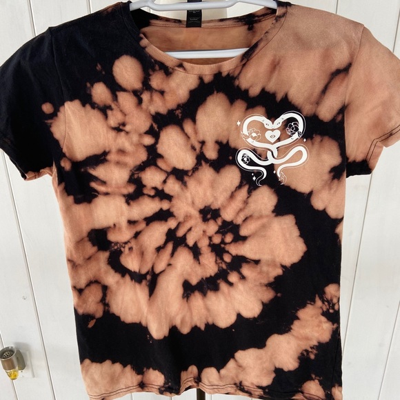 Snakes Bleached Tee - Picture 2 of 4